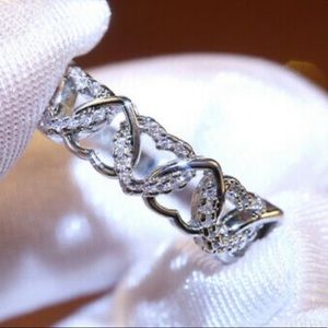 NEW 925 Sterling Silver Beautiful Hearts Ring